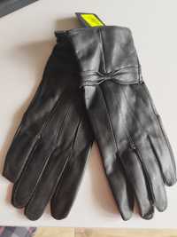 Damskie rękawiczki M
