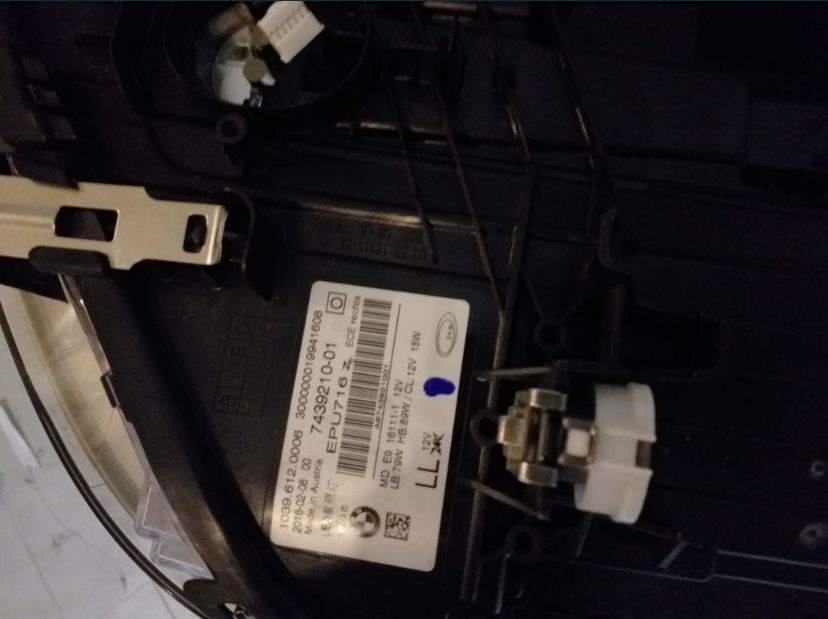 Farol BMW série 5 G30 LED lado direito