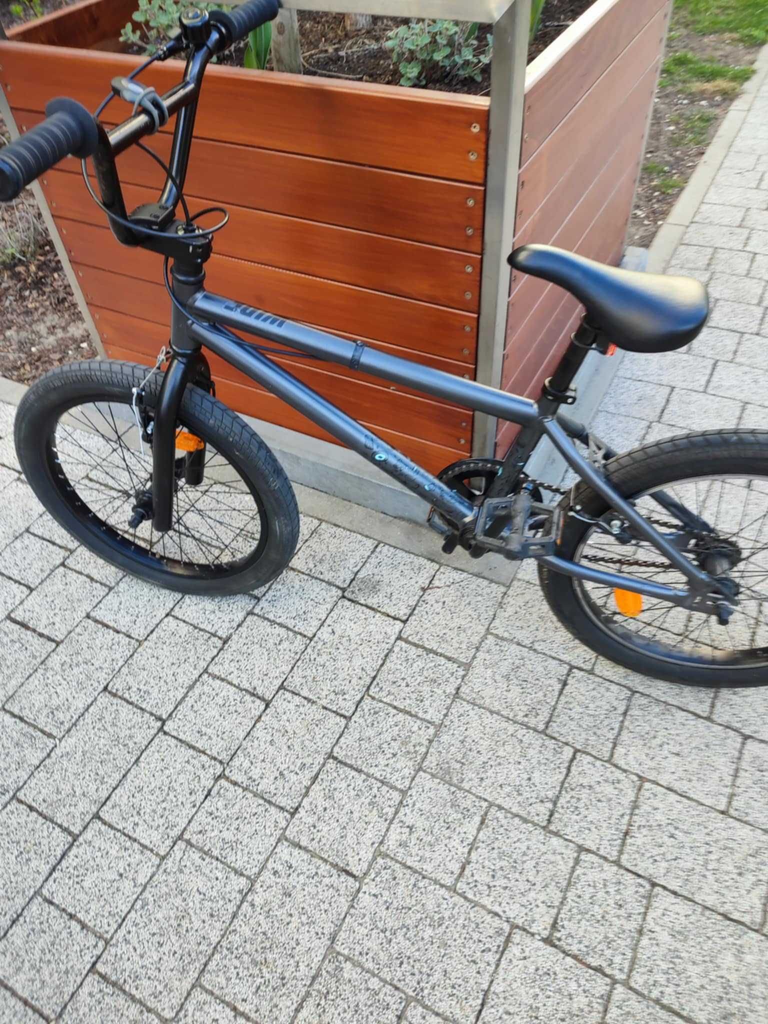 Rower btwin BMX     .