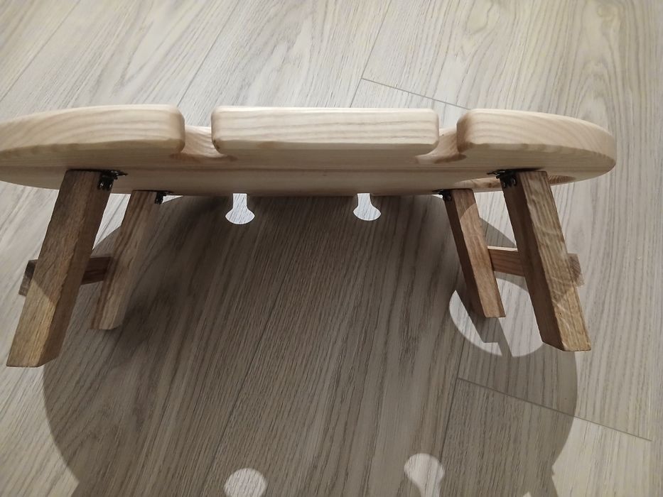 Винний столик овальний