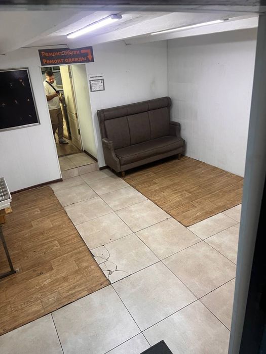 Продам два приміщення +діючий бізнес в центрі міста