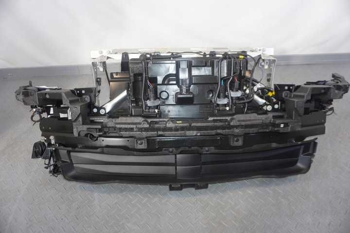 BMW iX i20 Передня панель, телевізор