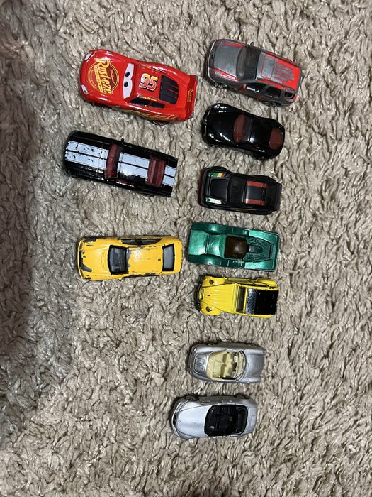 Машинки модельки