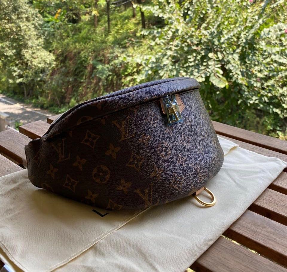 Сумка Louis Vuitton, поясная сумка