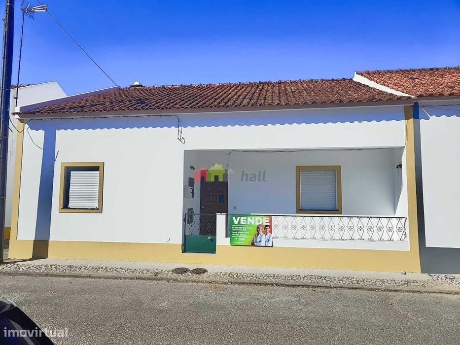 Moradia T2 - São Sebastião da Giesteira (Évora)