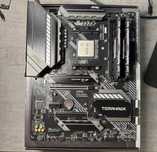 Комплект Ryzen 7 5700x, B550 Tomahawk, 16gb hyperx RGB