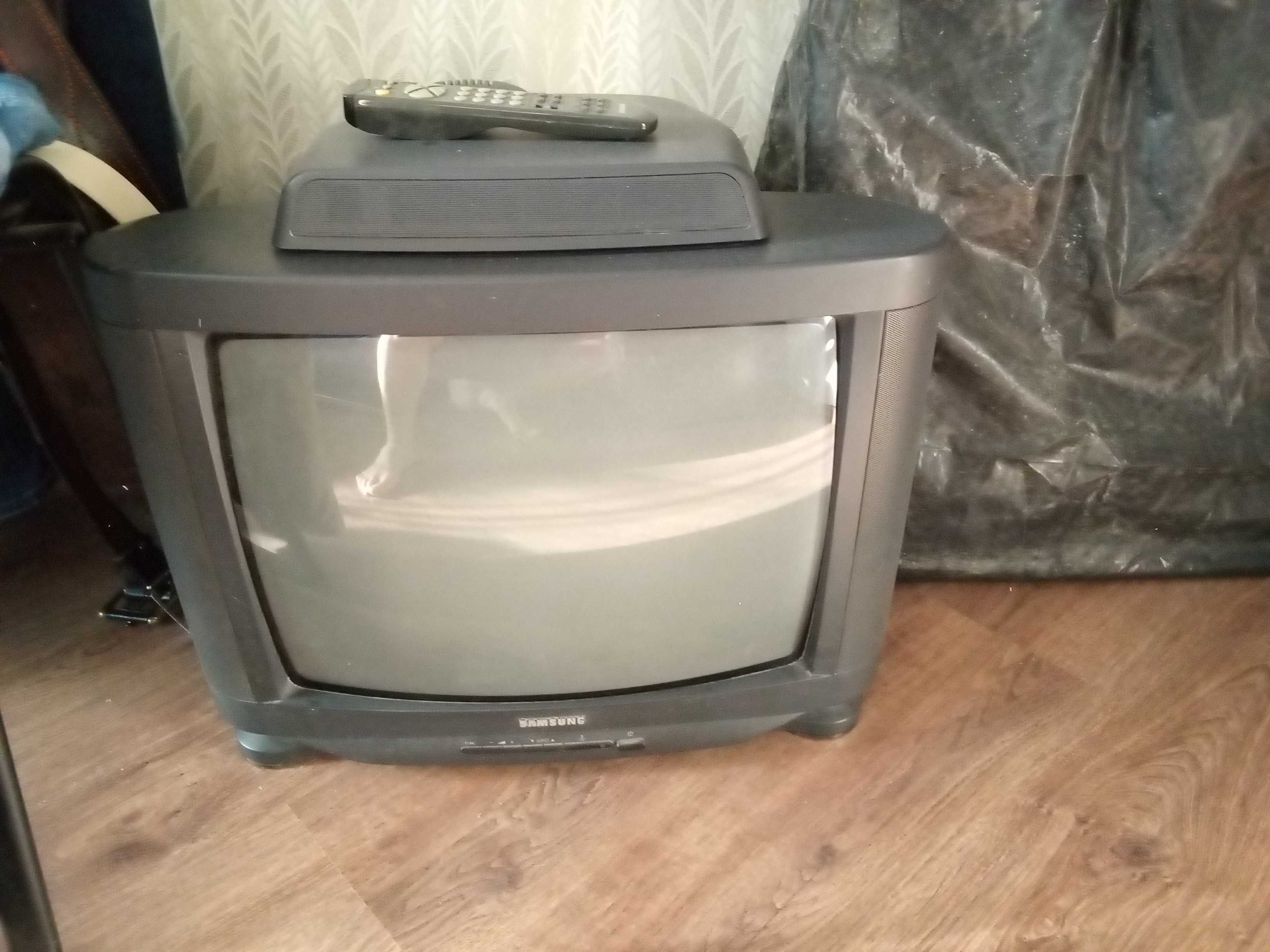 Продам кинескопный телевизор samsung 21 -дюйм диагональ