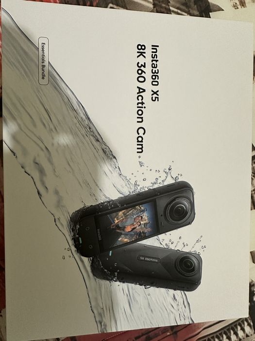 Insta 360 X5 8K Essential Bundle
