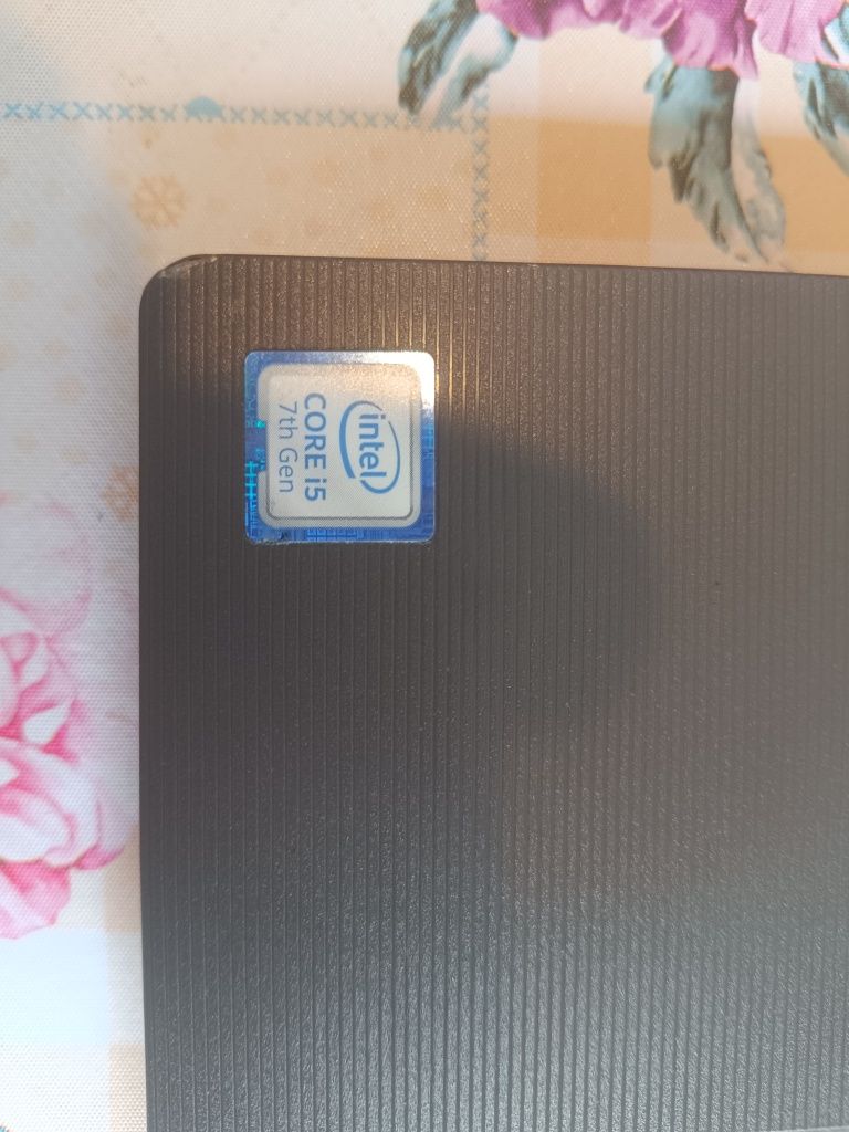 Notbook Lenovo i5 7200  V130_15LKB.