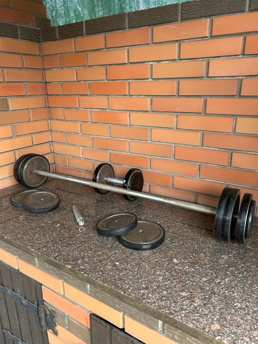 Штанга та гантелі