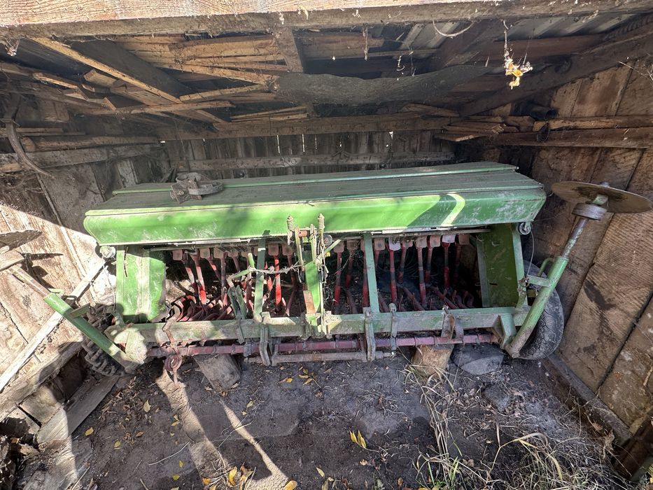 Sprzedam siewnik  hassia 2,5m