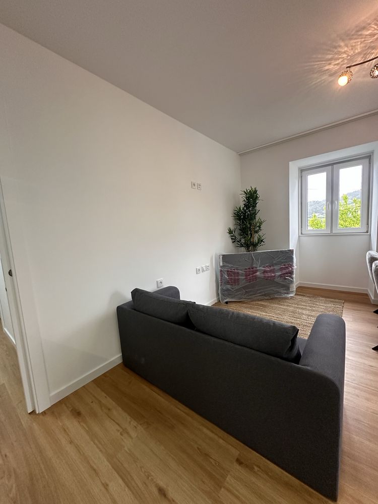 Andar moradia T2 com terraco junto ao rio douro