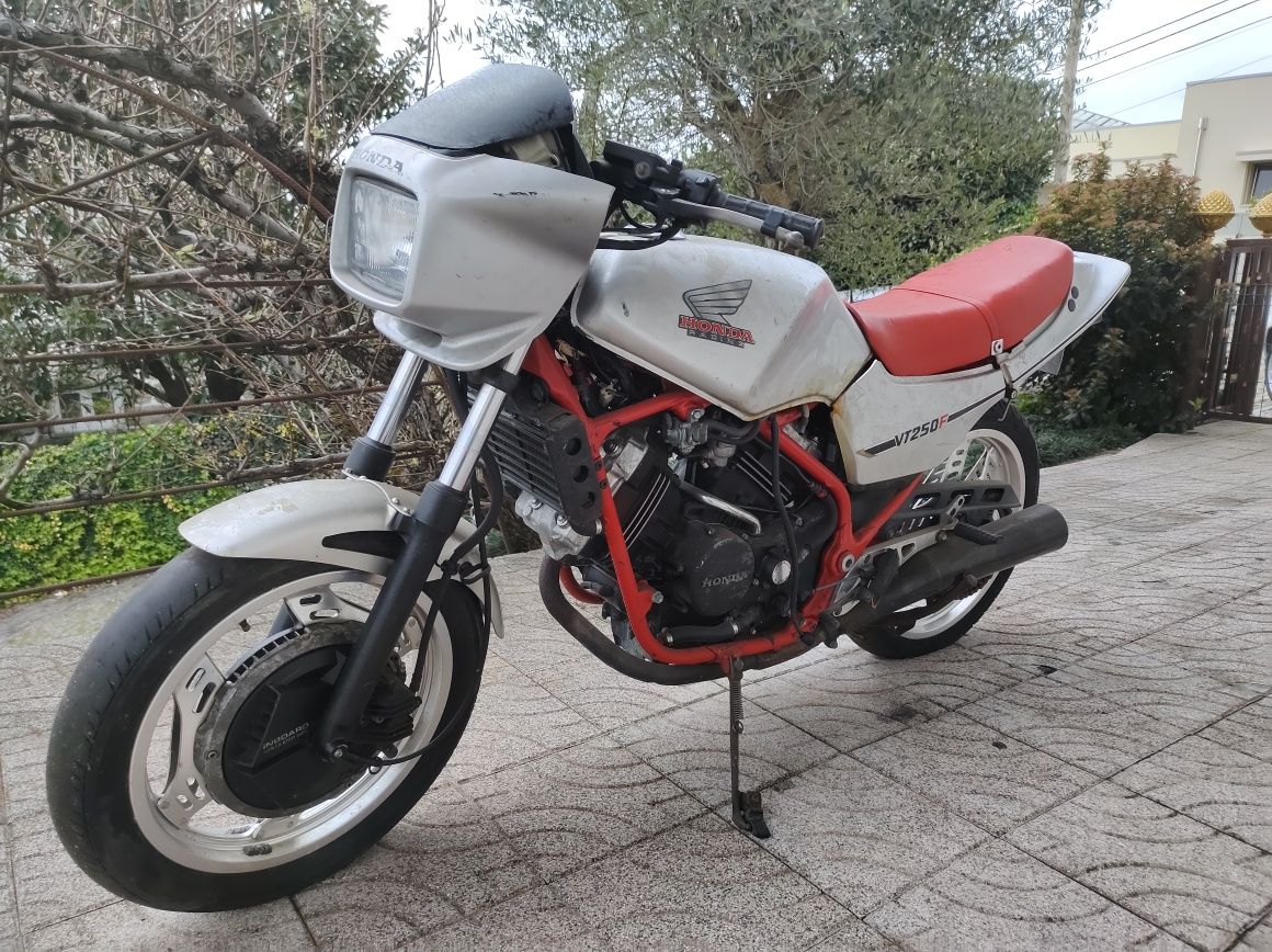 Honda VT 250 F para peças