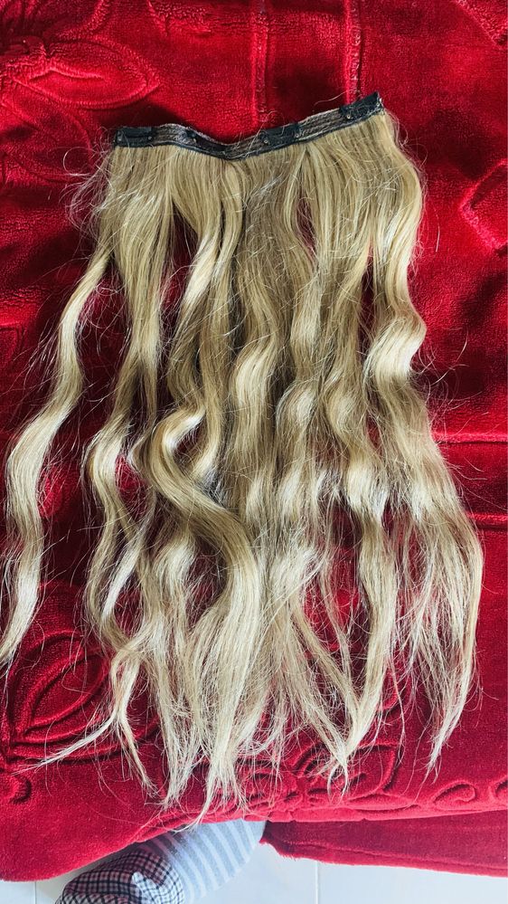 Cabelo humano loiro de otima qualidade