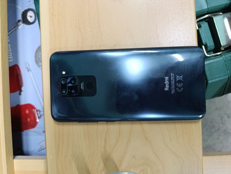 Смартфон Redmi Note 9