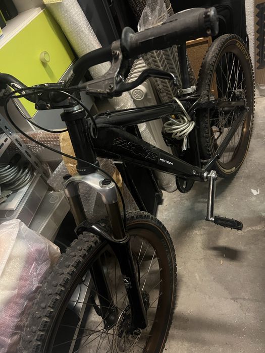 Bicicleta de adulto como nova