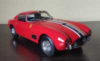 Ferrari 250 GT LWB - 1:18 CMR