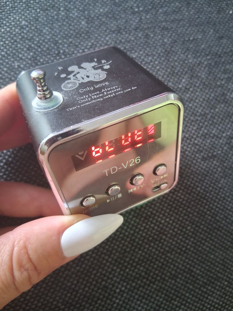 Mini radyjko przenośne bluetooth