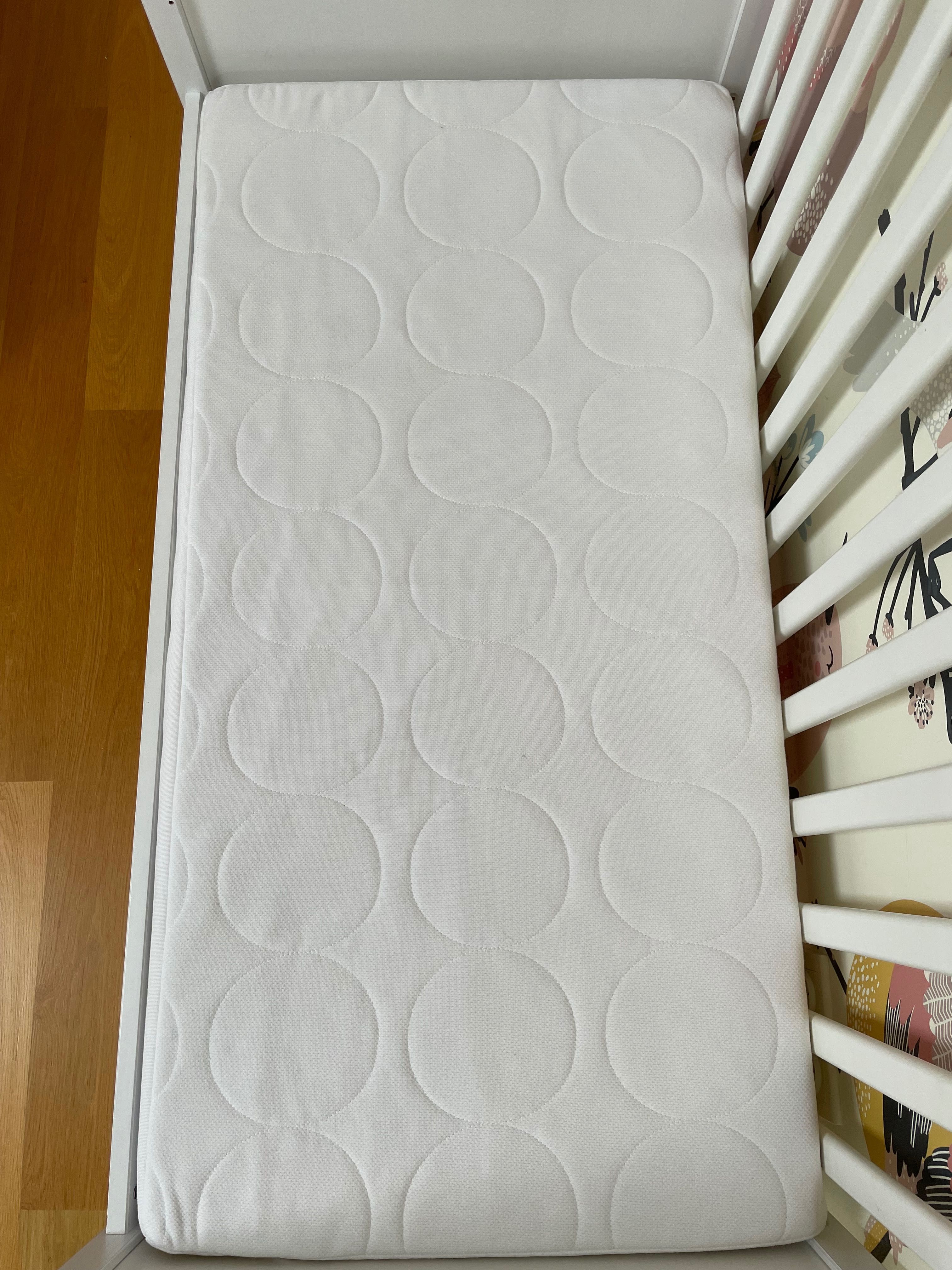Łóżko dziecięce, 60x120 cm IKEA Sundvik + materac Jattetrott