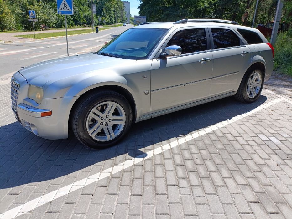 Chrysler 300c touring 3.5 v6 awd