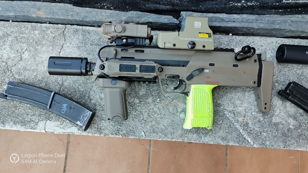 Vendo Tokyo marui mp7 GBB airsoft