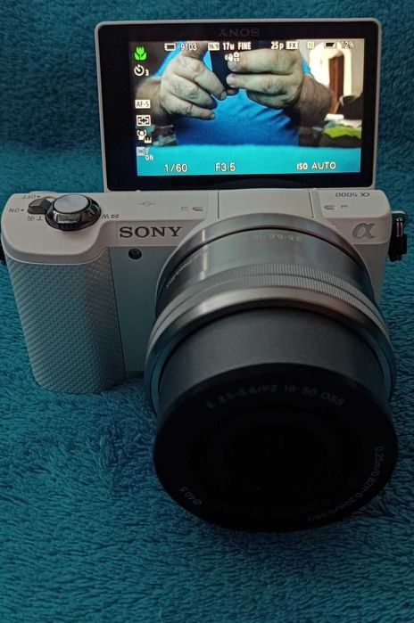 Camara SONY ALPHA 5000