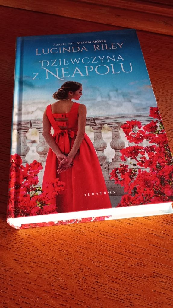 Książka Dziewczyna z Neapolu. Lucinda Riley