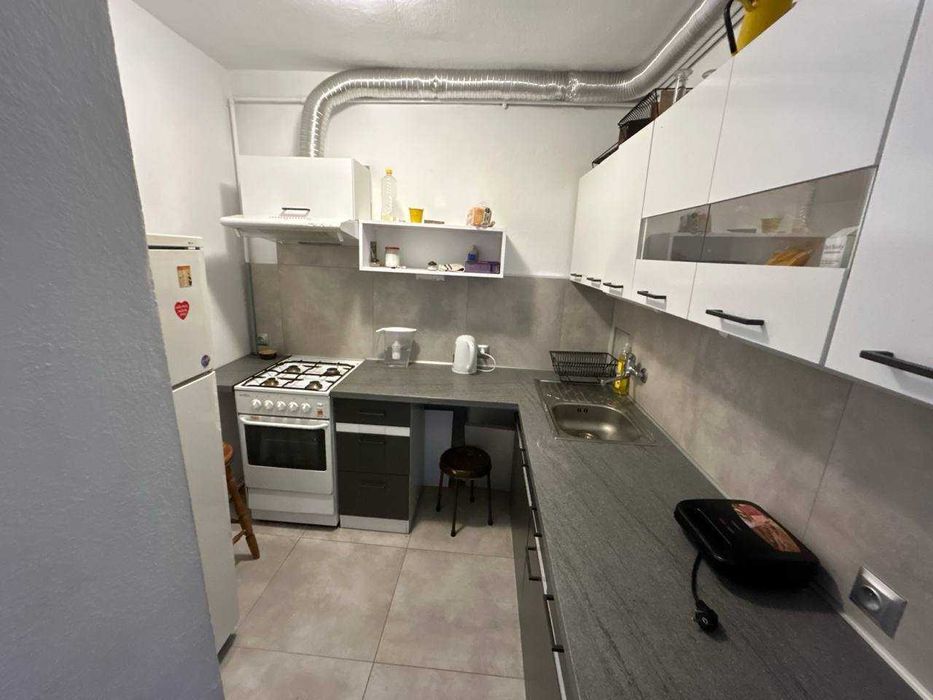 срочно ищу соседа студента в 2х комнатной квартире.