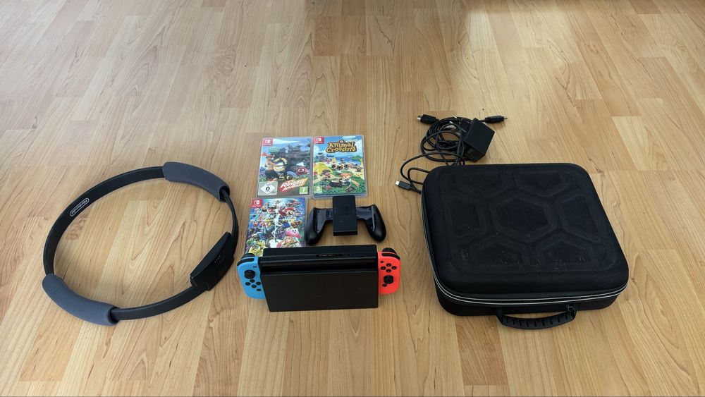Konsola nintendo switch + ring 3 gry oraz etui