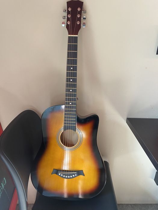 Гітара нова з коробкою!!