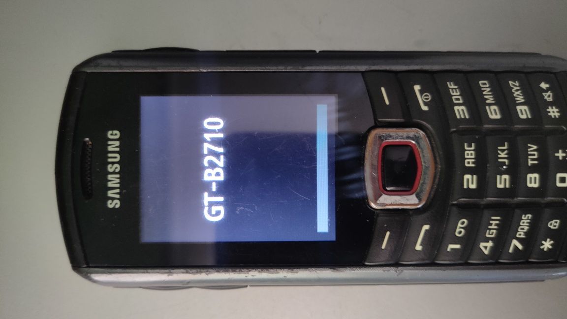 Samsung pancerny GT-B2710