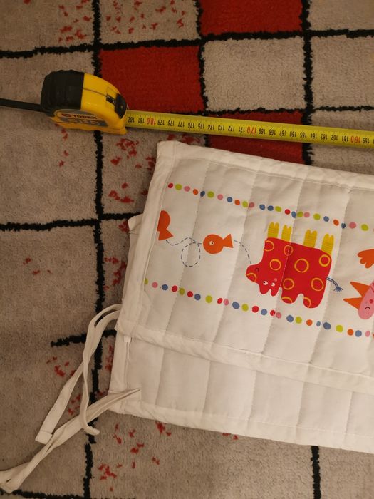 Ochraniacz do łóżeczka, długi, z Ikei.