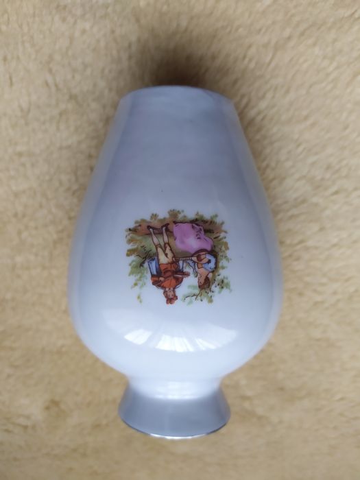 Mały wazon porcelana