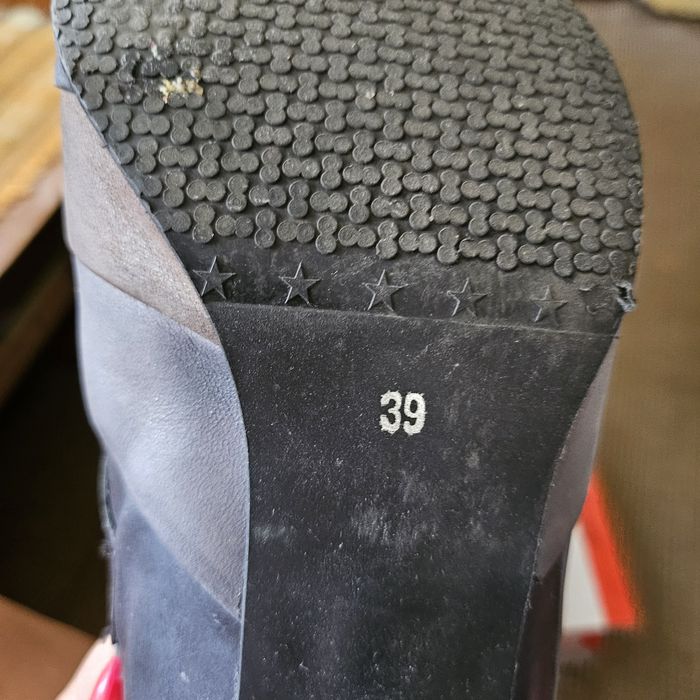 Botki skórkowe 39