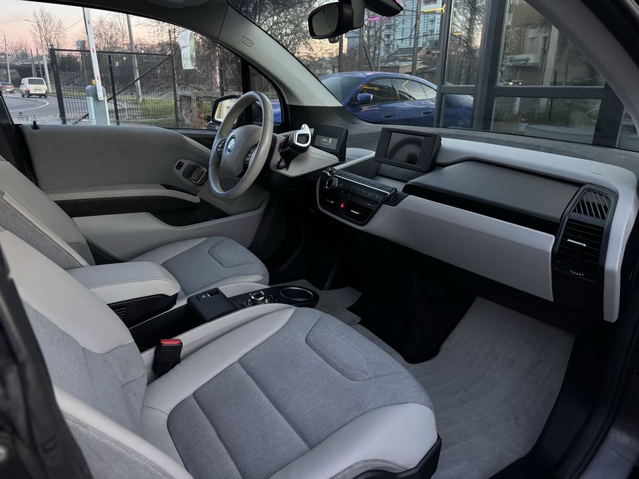 Наявність BMW i3 2015 р. 22 kw
