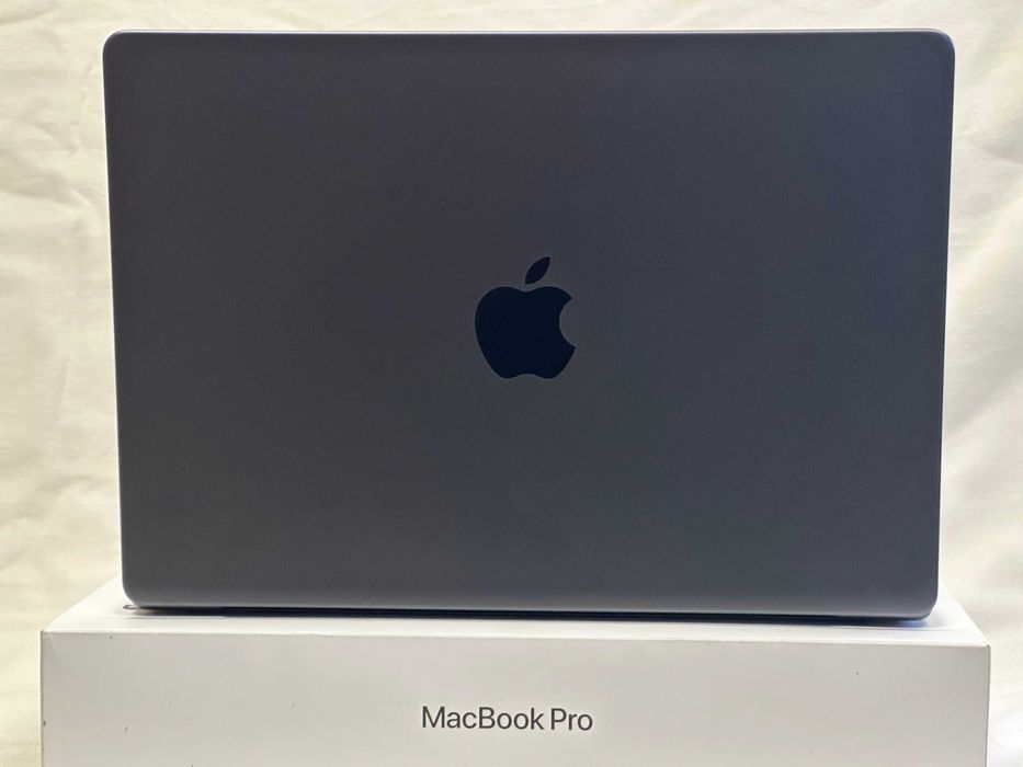 MacBook Pro 14.2”. M3 Pro, 18RAM/500Gb SSD , 50циклів -100%бат- ІДЕАЛ