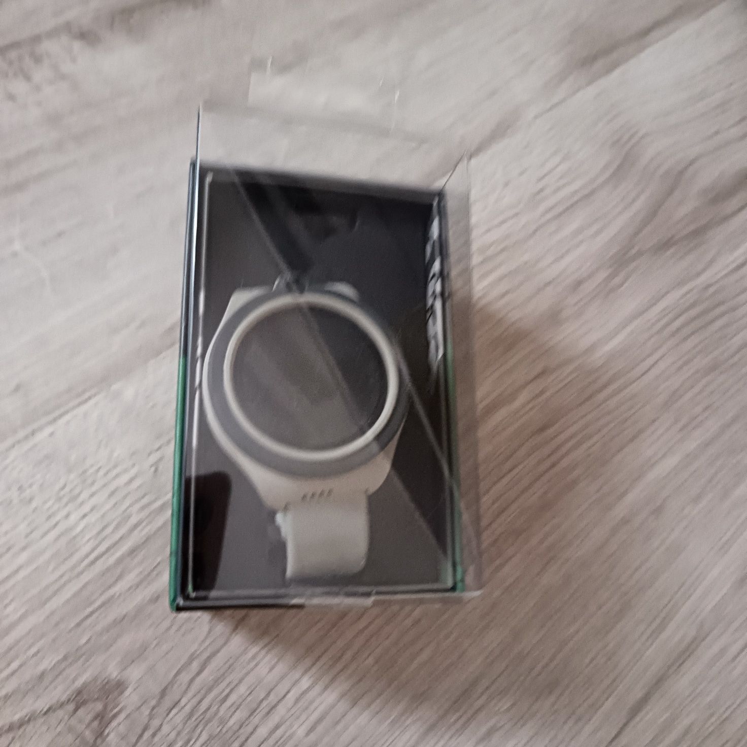 Sprzedam zegarek dla dziecka z gps