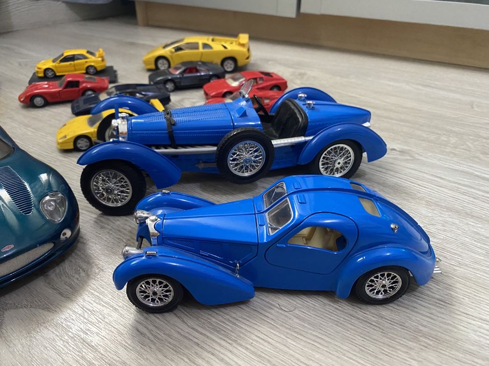 Ferraris e bugattis de coleção