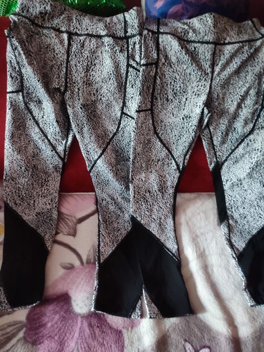 Nowe legginsy XL dwie pary.