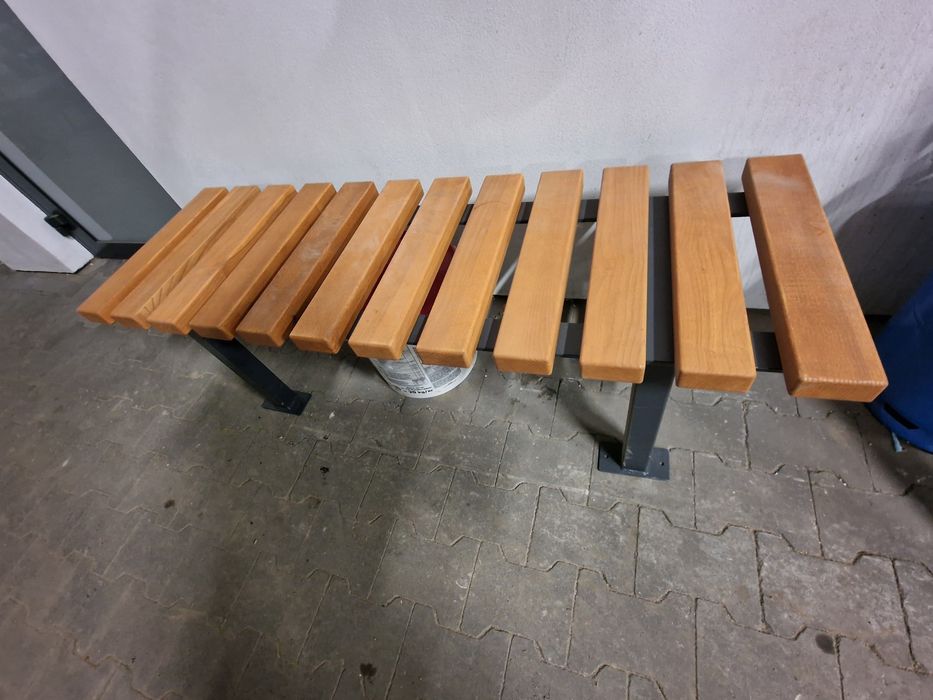 Deski na ławki z jesiona