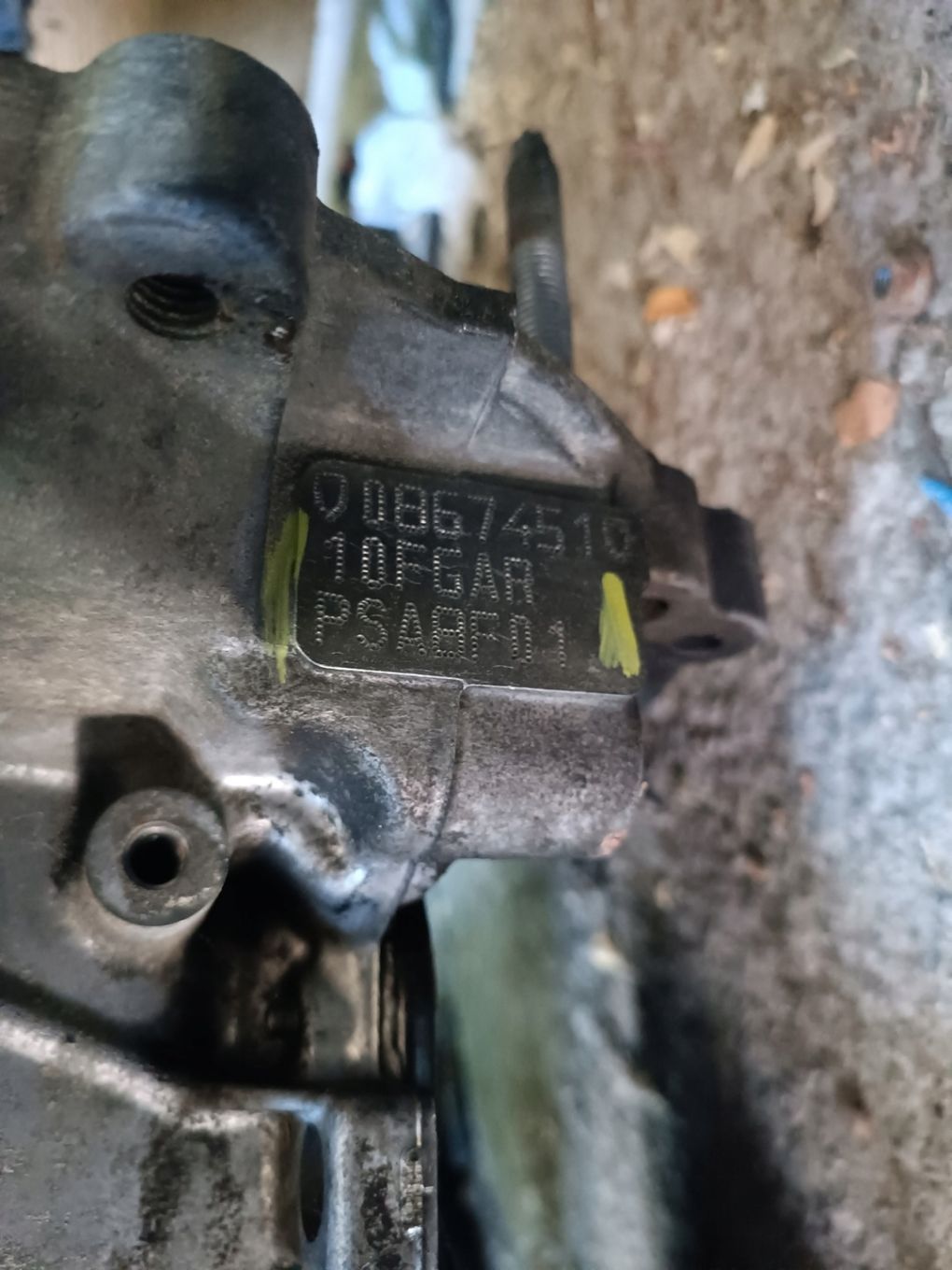 SILNIK SŁUPEK PEUGEOT 308 T9 CITROEN DS3 1.4 VTI 8F01 10FGAR