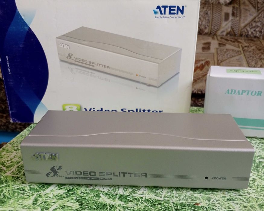 Разветвитель VGA 8-портовый (300МГц)  ATEN VS-98A
