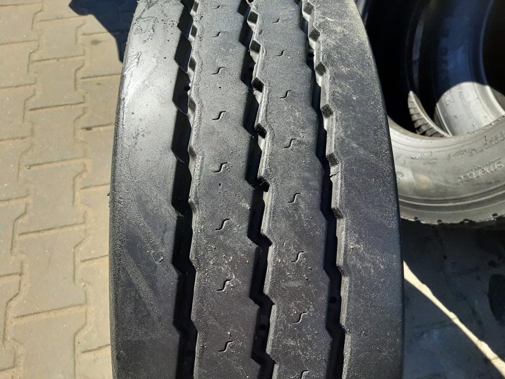 2x Opona używana ciężarowa 205/65R174.5 MICHELIN 440zł(szt.) C2471