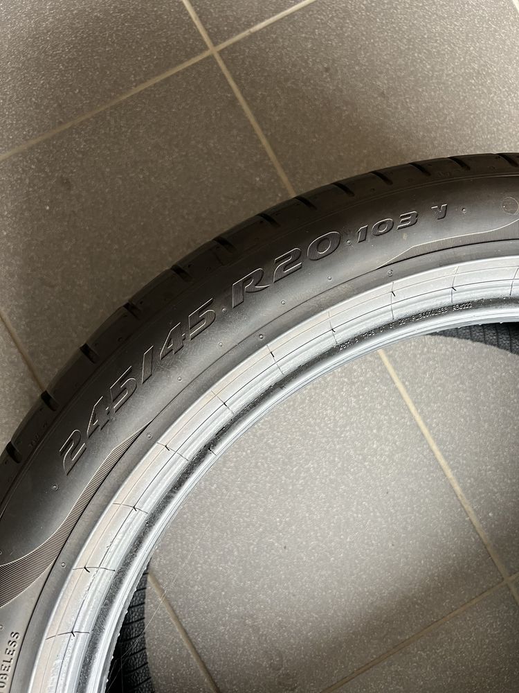 Pirelli P Zero 245/45/20 jak nowe 2024