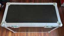 Solidna skrzynia transportowa typu flight case Case-Pack 61.5x27x44.5