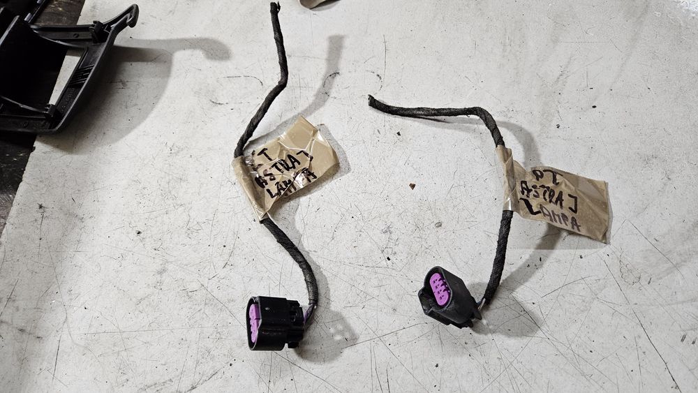 Kostka kostki wtyczka wtyczki lampy tył tylnej lewa prawa opel astra j