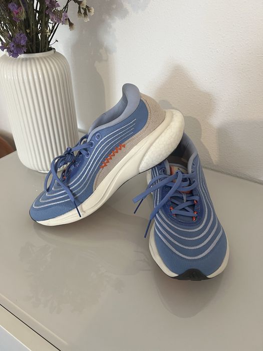 Tenis corrida adidas