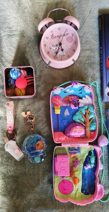 Torebka Polly Pocket, gry, kauczuki, książki, mikrofon, breloczki