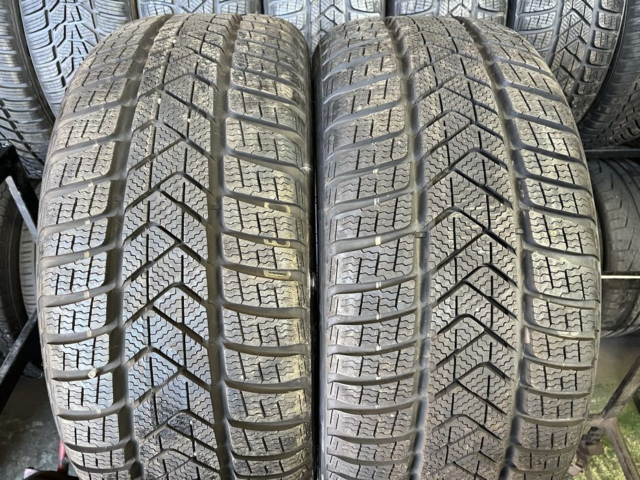 235/45/18 94V Pirelli Soottozero 3