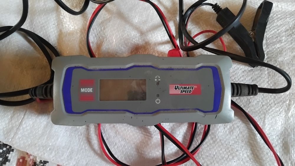 Продам зарядне для авто